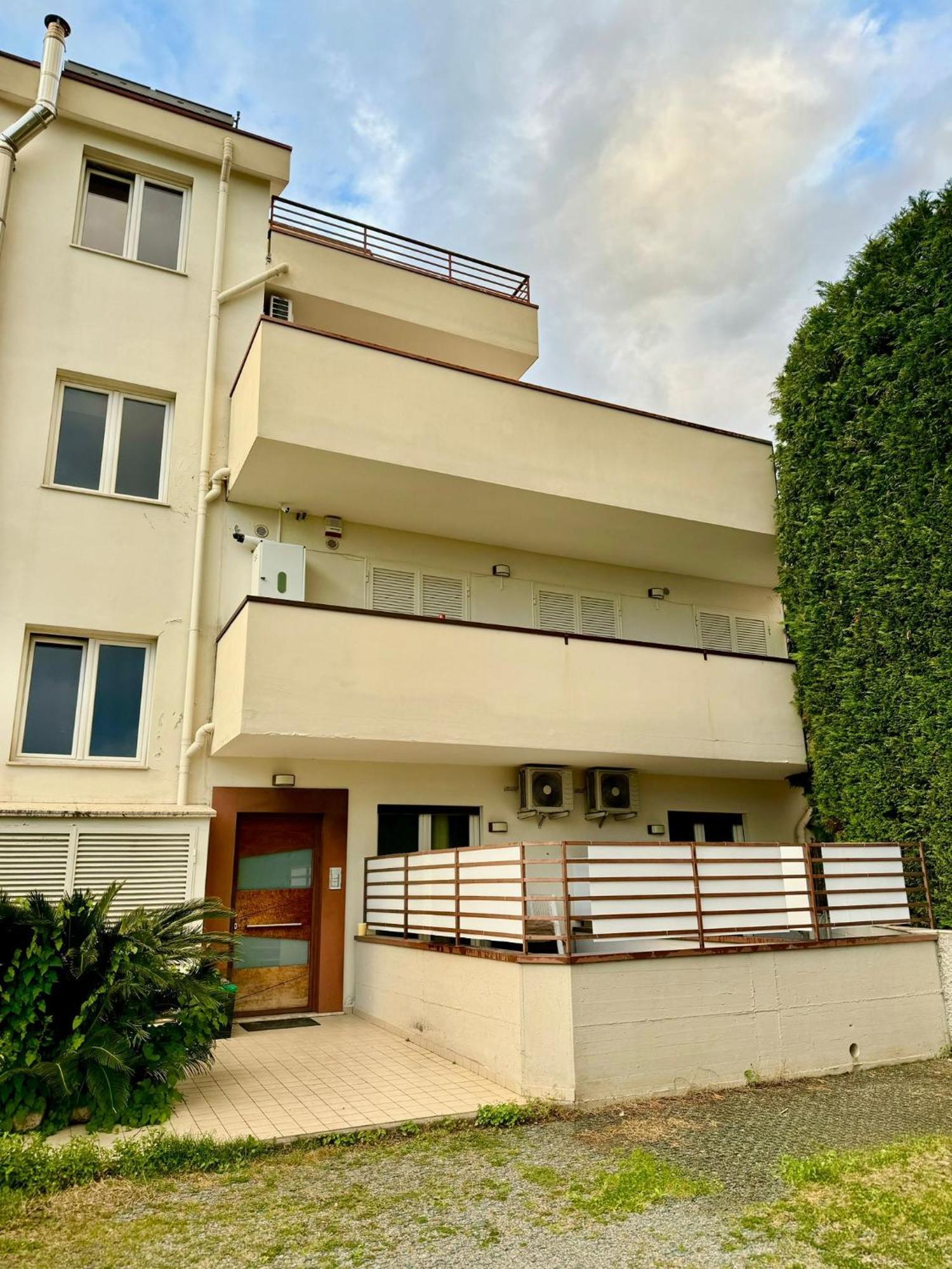 Bed and Breakfast Il Ruggi Bb Salerno Exterior foto